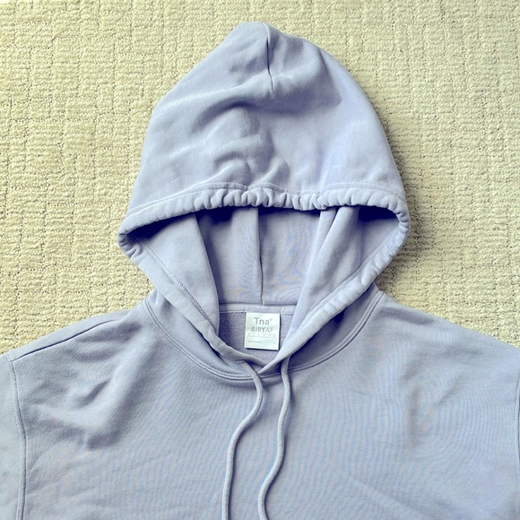 TNA AiryAF lavender cropped hoodie - Picture 2 of 6